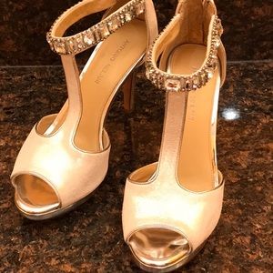 Silver gem dazzled  Antonio Melani high heels